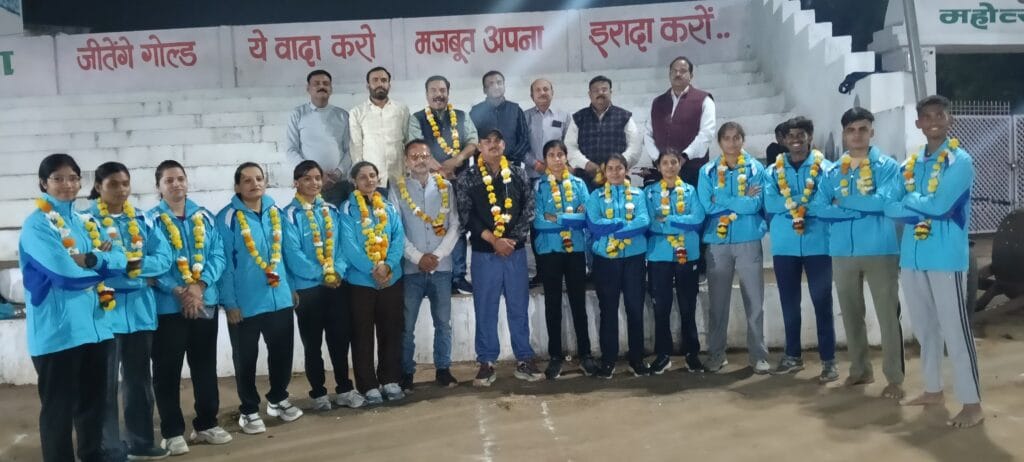 कर्नाटक के बैंगलोर मे आयोजित खो-खो नेशनल गेम्स खेलने मध्यप्रदेश की टीम हुई रवाना 1 IMG 20260128 WA0399