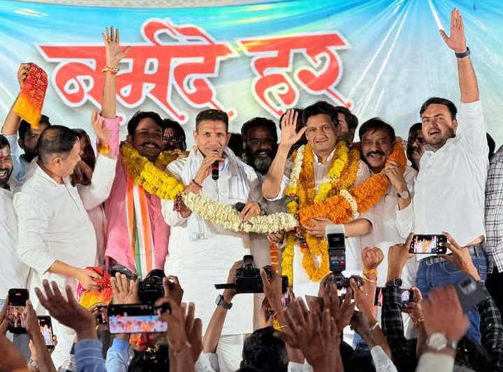 “किसान और आमजन पर बढ़ता बोझ”: हरदा में जितू पटवारी का मोहन सरकार पर हमला, 9 अप्रैल को कलेक्ट्रेट घेराव का ऐलान 9 “किसान और आमजन पर बढ़ता बोझ”: हरदा में जितू पटवारी का मोहन सरकार पर हमला, 9 अप्रैल को कलेक्ट्रेट घेराव का ऐलान